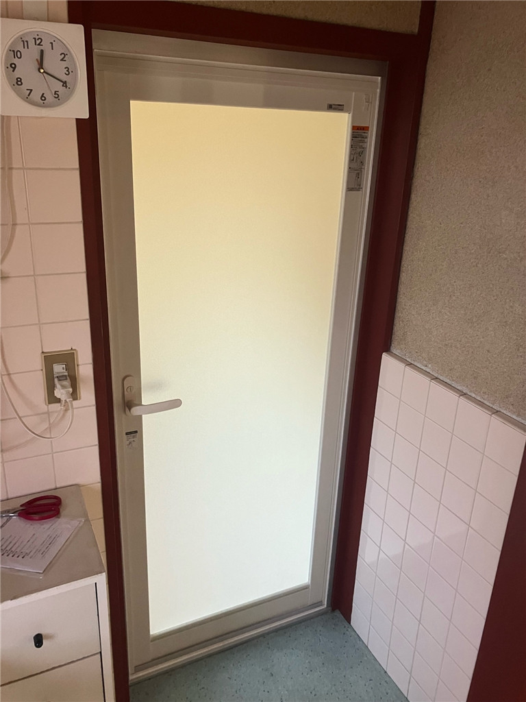 京都トーヨー住器の浴室のサッシリフォームの施工後の写真1