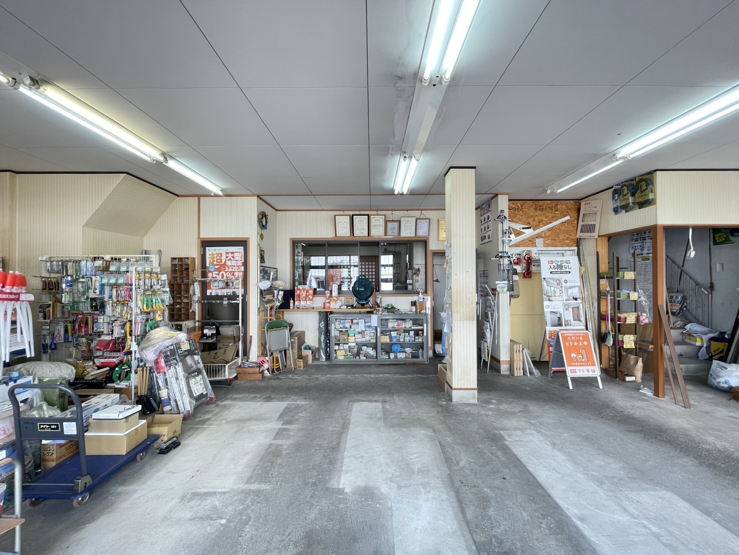 ただいま店舗とりかえ中(改装中)その② 原金物サッシセンター 北名古屋のブログ 写真2