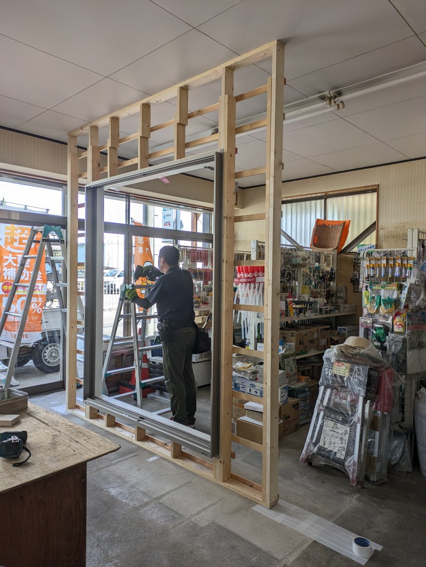 ただいま店舗とりかえ中(改装中)その③ 原金物サッシセンター 北名古屋のブログ 写真2