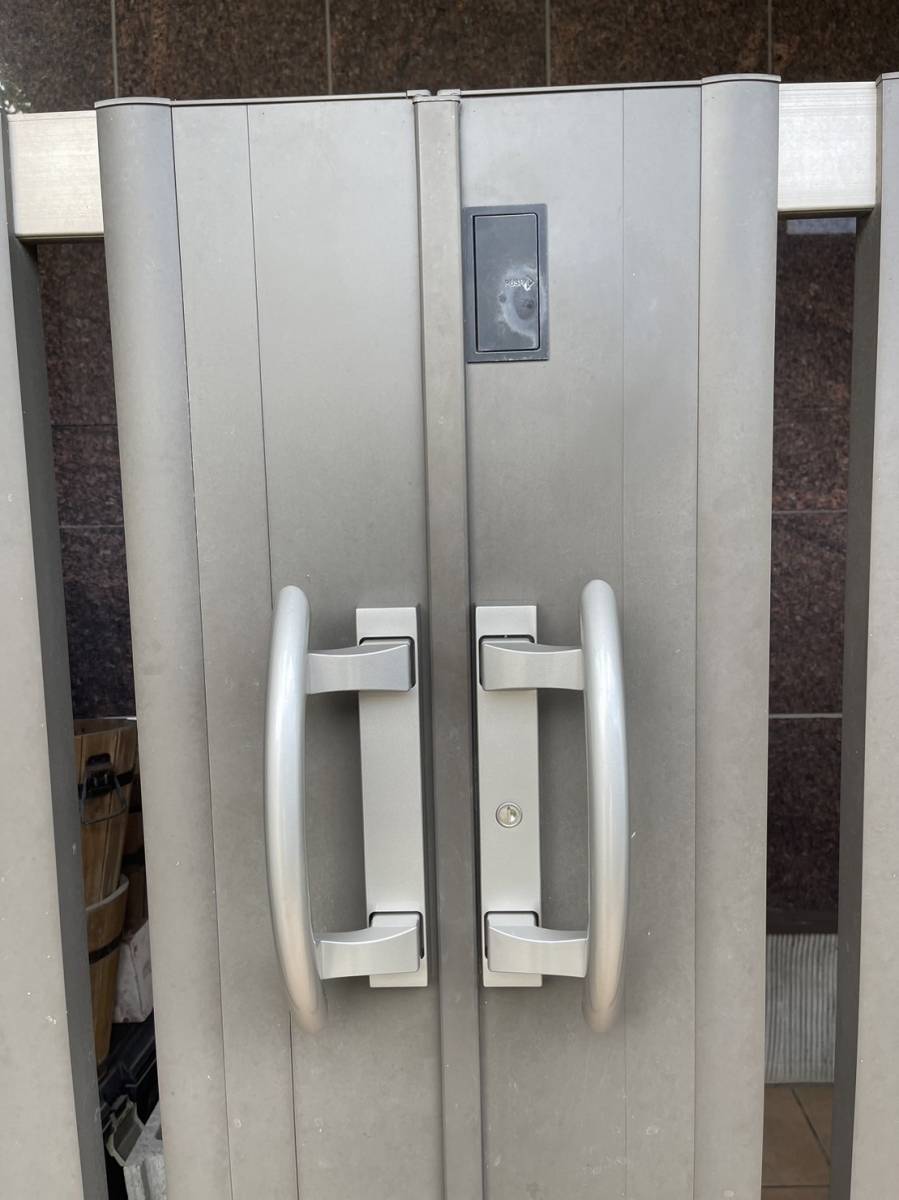 原金物サッシセンター 北名古屋の門扉の電気錠がこわれてしまったの施工後の写真1