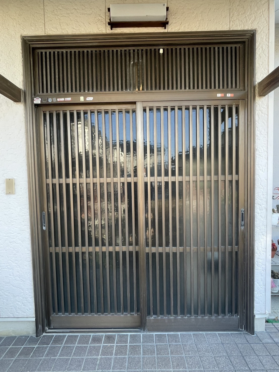 原金物サッシセンター 北名古屋の玄関が生まれ変わりました！！の施工前の写真1