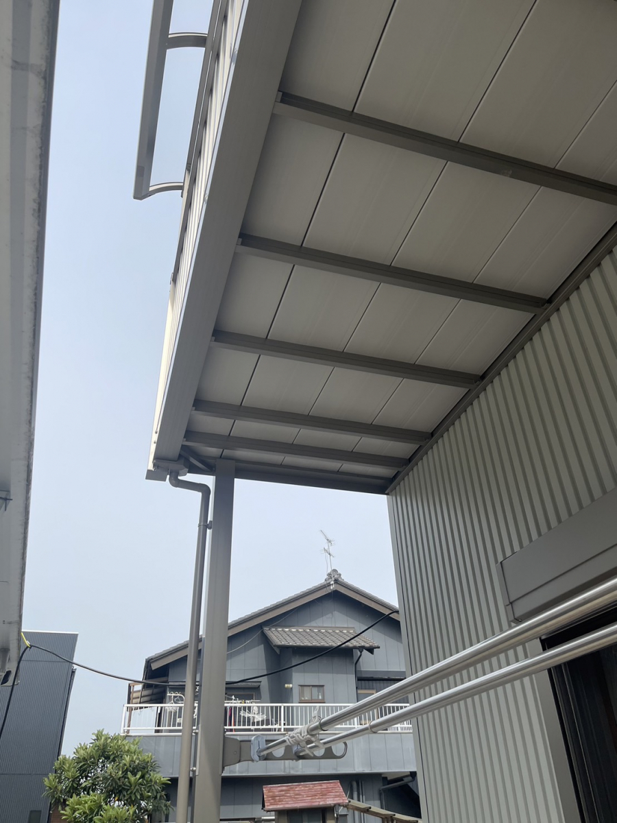 原金物サッシセンター 北名古屋のバルコニーを取り替えして、テラスも付けましたの施工後の写真2