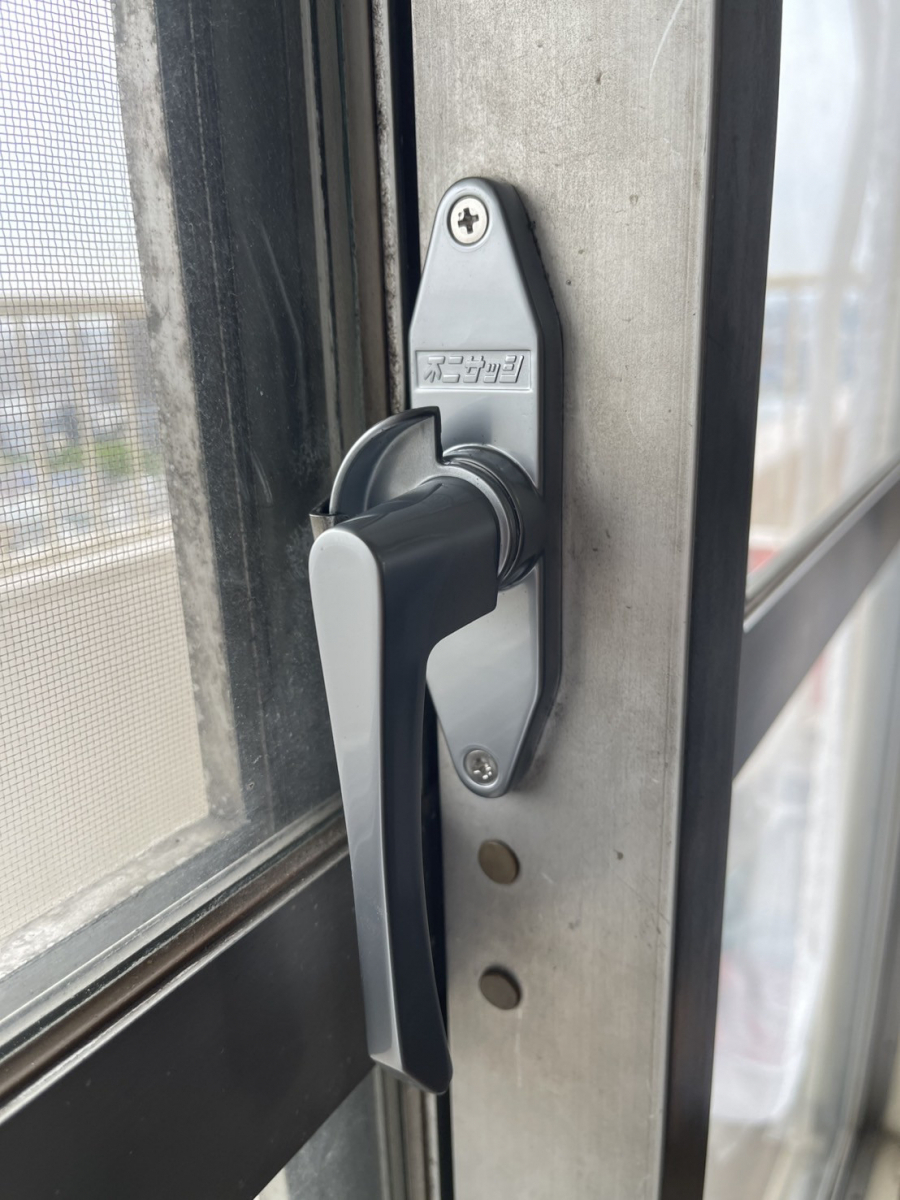 原金物サッシセンター 北名古屋の掃出しサッシの戸車の調子が悪いの施工後の写真2