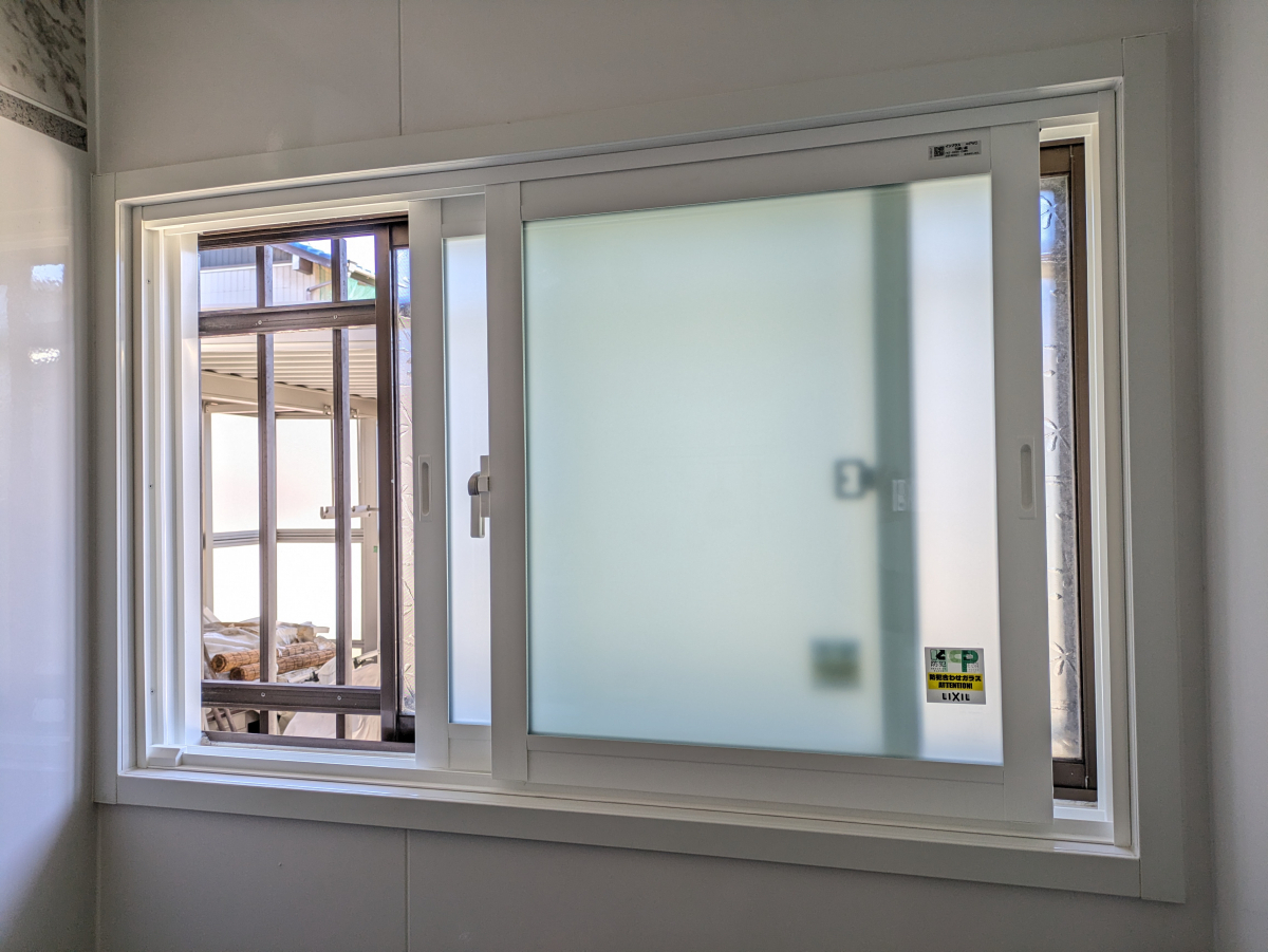 原金物サッシセンター 北名古屋のリピーター様からのご依頼！ 浴室・洗面所・トイレの寒さを内窓で解消しました！の施工後の写真1
