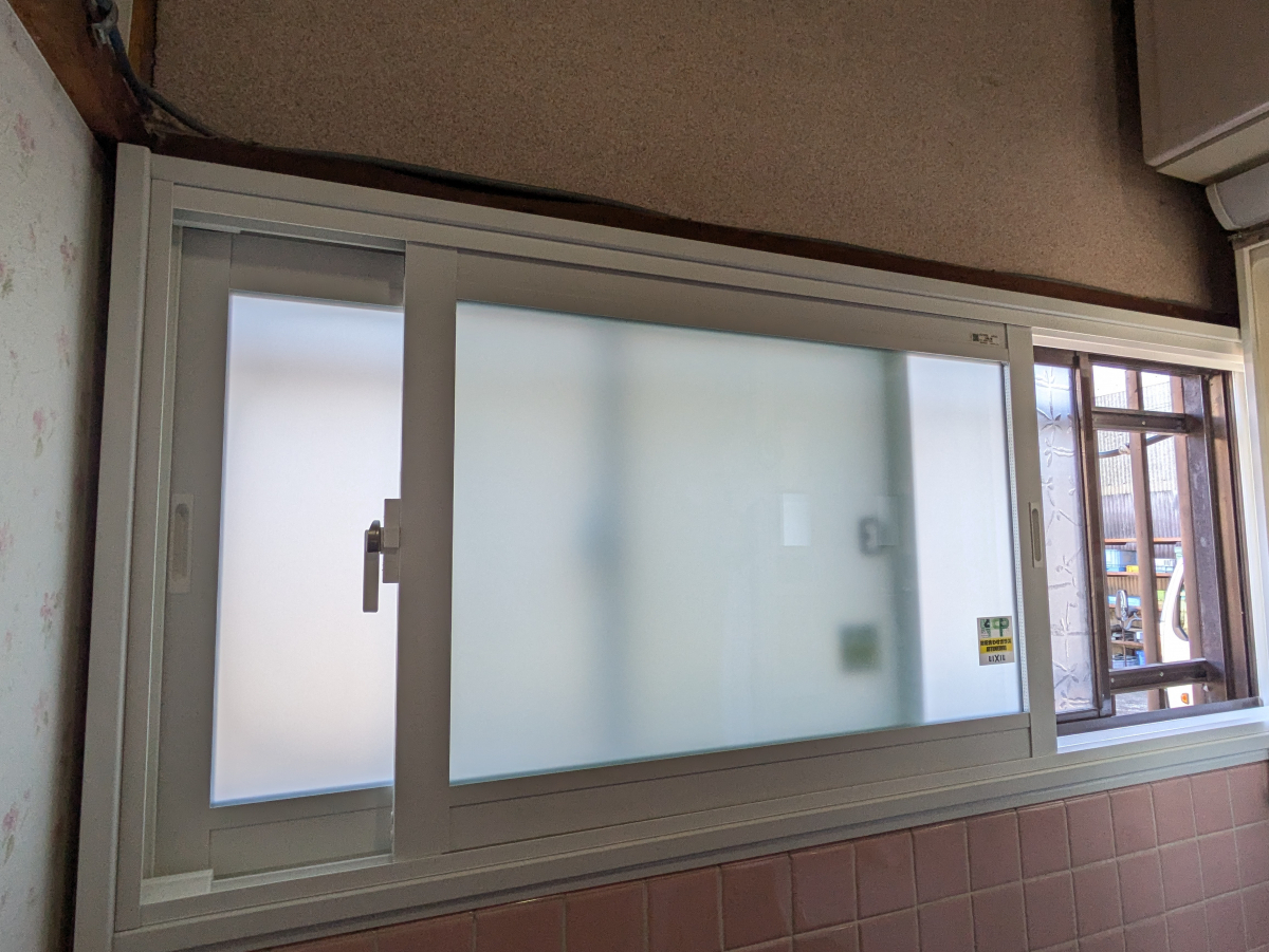 原金物サッシセンター 北名古屋のリピーター様からのご依頼！ 浴室・洗面所・トイレの寒さを内窓で解消しました！の施工後の写真2