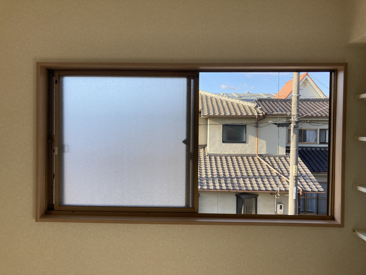 カワバタトーヨー住器の福山市　H様邸　インプラス（内窓）工事の施工前の写真2