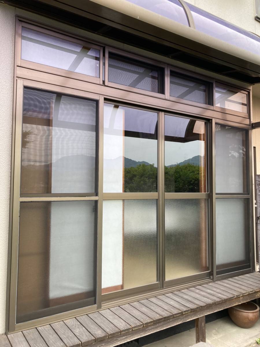 カワバタトーヨー住器の福山市駅家町　S様宅　ガラス工事の施工前の写真1