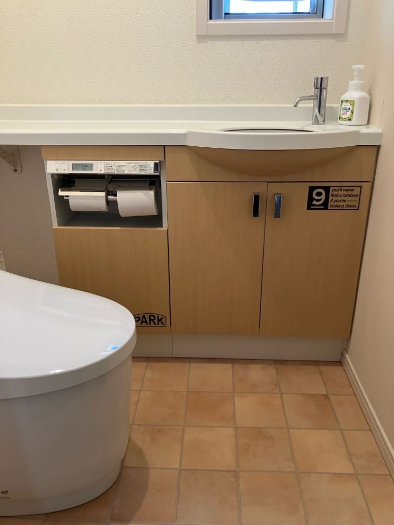 トータスエステート 本店のLIXIL『プレアスLS』で大満足!自宅の2階も替えたくなるトイレリフォーム【広島市安佐北区】の施工後の写真2