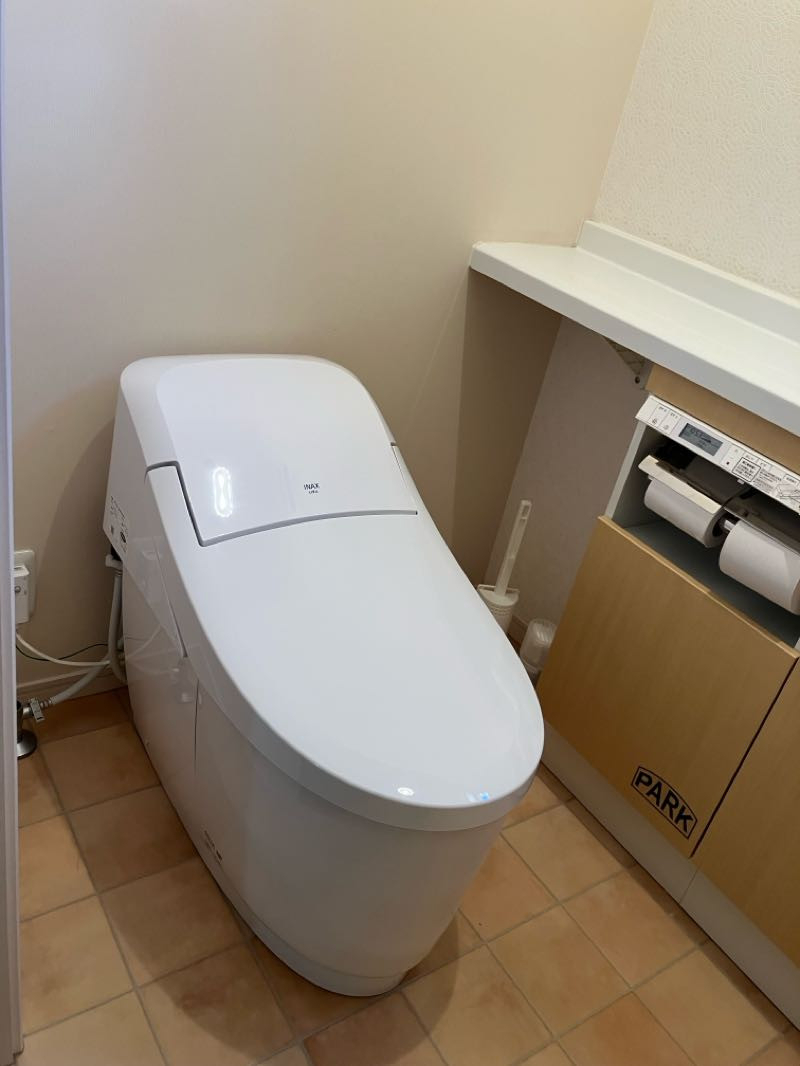 トータスエステート 本店のLIXIL『プレアスLS』で大満足!自宅の2階も替えたくなるトイレリフォーム【広島市安佐北区】の施工後の写真3