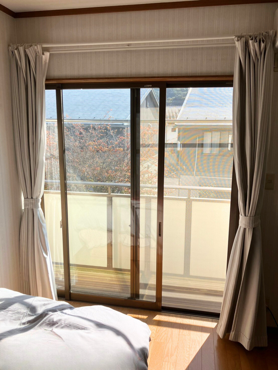 トータスエステート 本店の【広島市安佐北区】2年使って「やっぱり良かった」──補助金を活用した追加の内窓リフォームの施工前の写真1