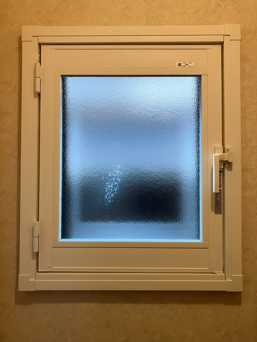 トータスエステート 本店の【広島市安佐北区】結露と防音を考慮したトイレ内窓リフォーム事例の施工後の写真1