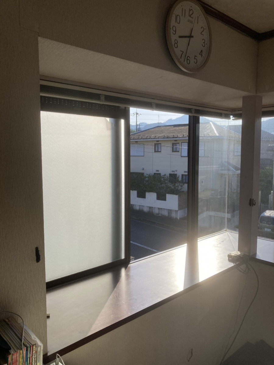 トータスエステート 本店の【広島市安佐北区】窓リフォーム｜結露・暑さ・チェロの防音対策を補助金で賢く解決！～洋室編～の施工前の写真2