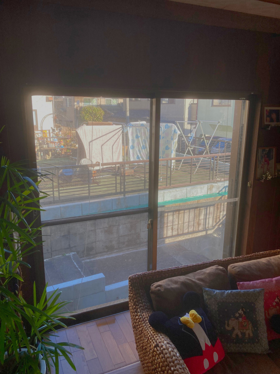 トータスエステート 本店の【広島市安佐北区】寒さも暗さもまとめて解消！内窓『インプラス』施工事例の施工前の写真1