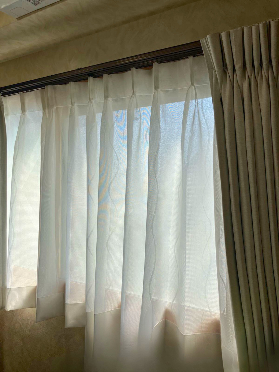 トータスエステート 本店の【広島市中区】遮光と明るさを両立！カーテン取替事例の施工後の写真1