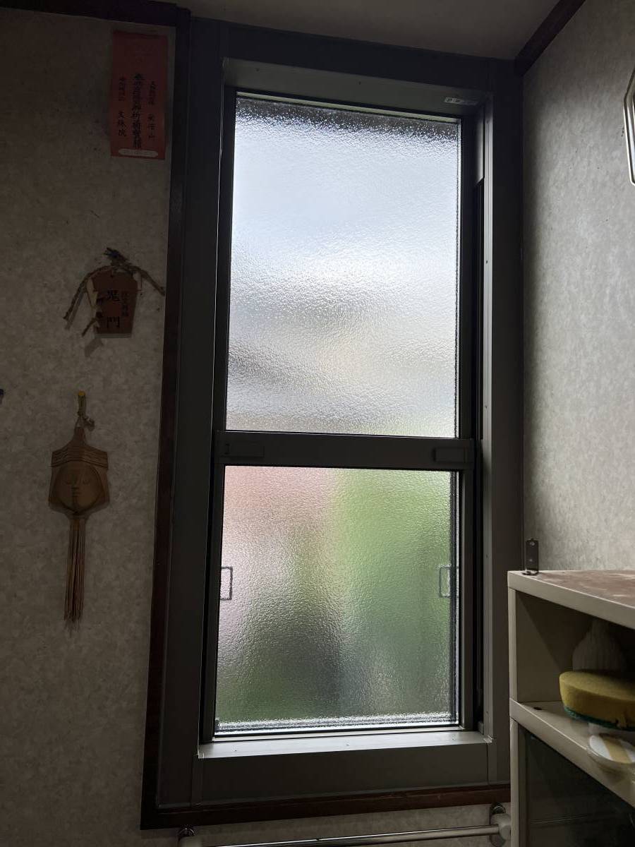 中嶋トーヨー住器の【1DAYリフォーム】リプラス　上げ下げ窓　取替施工の施工後の写真2
