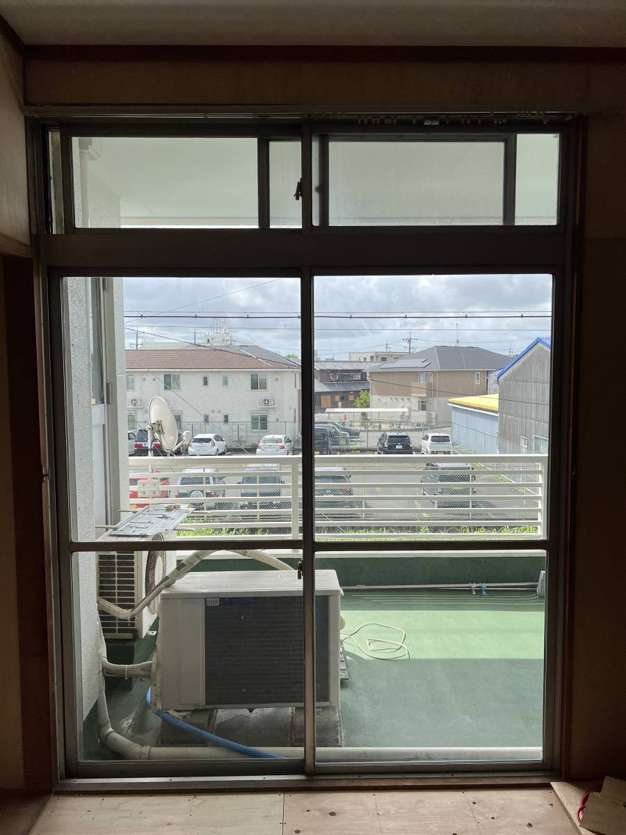 中嶋トーヨー住器の【1DAYリフォーム】リプラス　窓　取替施工の施工前の写真2