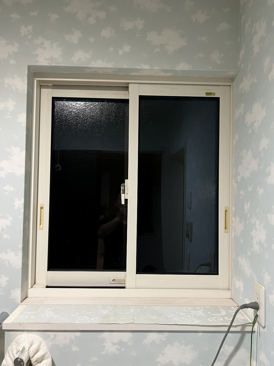中嶋トーヨー住器のインプラス　内窓　取付施工の施工前の写真1