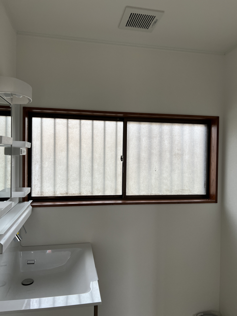 中嶋トーヨー住器のインプラス　内窓　取付施工の施工前の写真2
