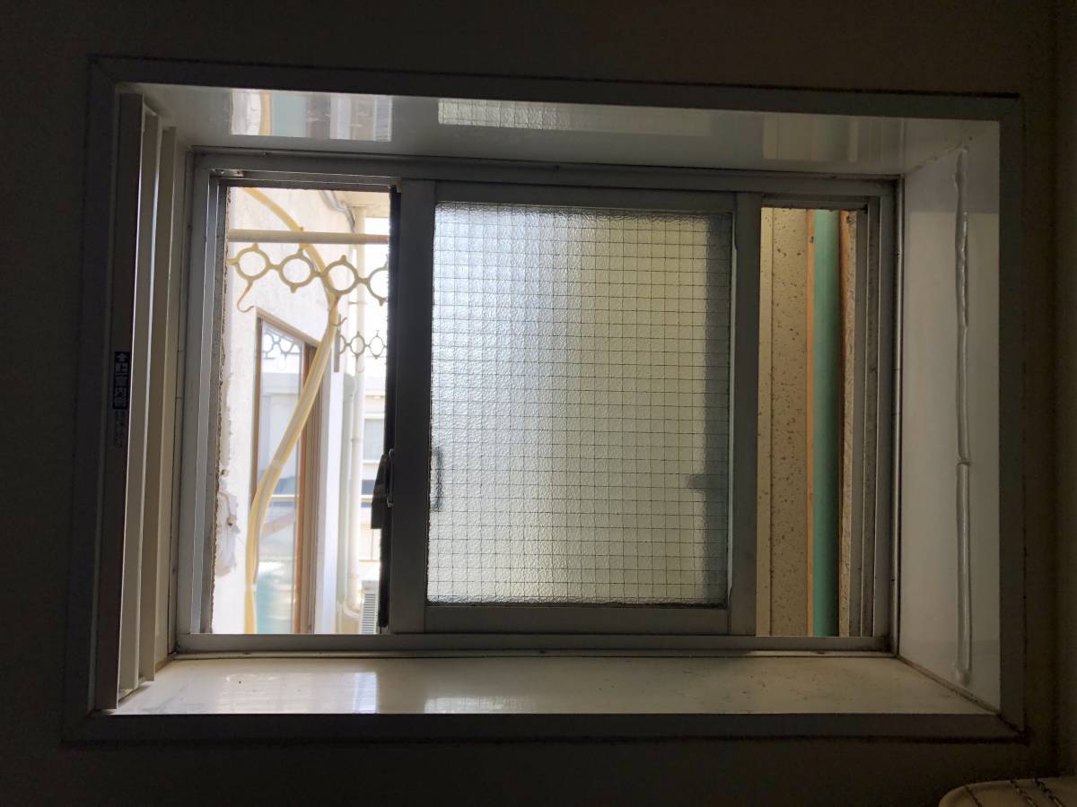 中嶋トーヨー住器のインプラス(内窓)　6箇所　取付工事の施工前の写真3