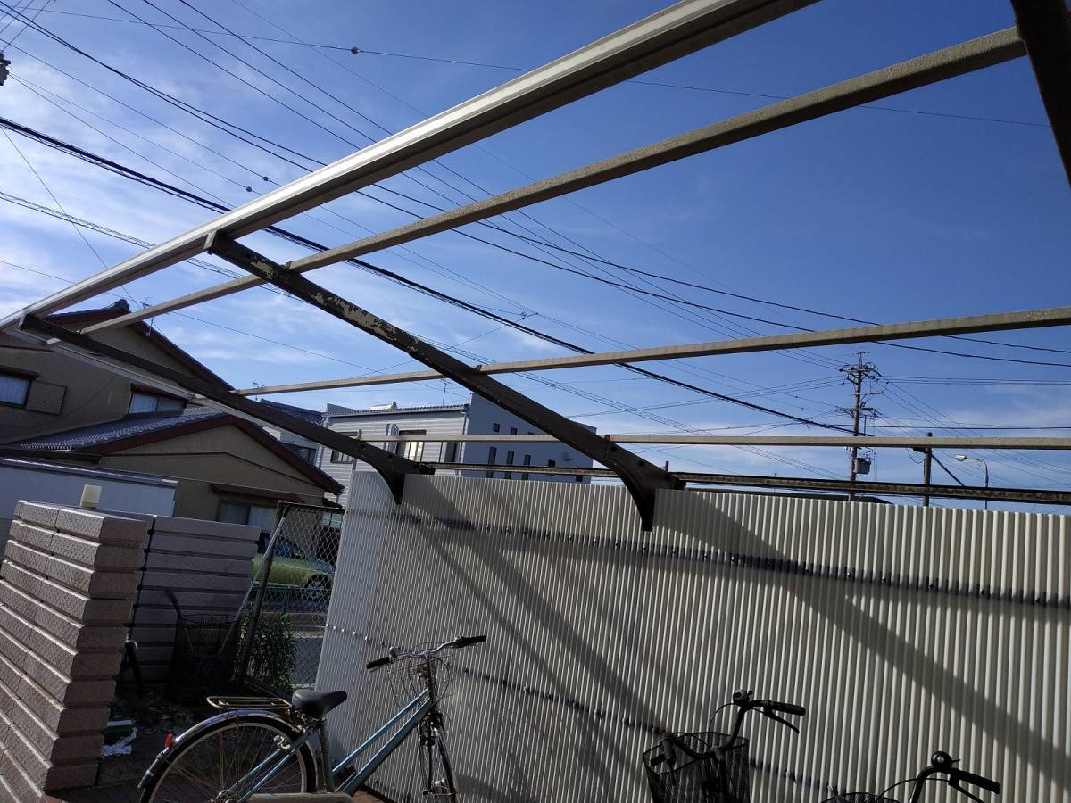 中嶋トーヨー住器の【施工】自転車置場建て替えの施工前の写真1