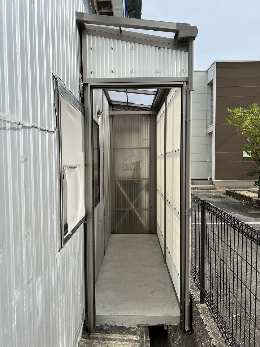 中嶋トーヨー住器の【エクステリア施工】スピーネストックヤードFタイプ　囲い室　土間仕様　設置工事の施工前の写真2