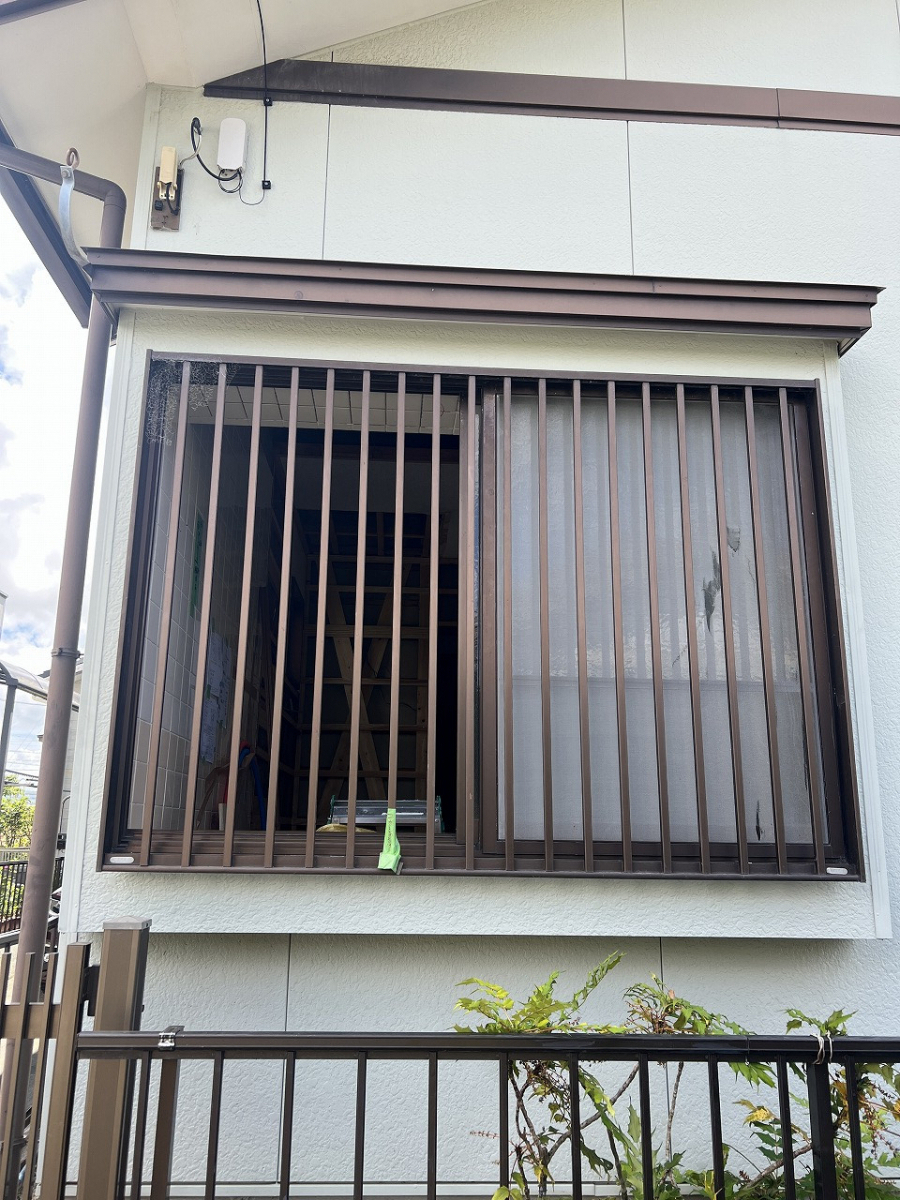 中嶋トーヨー住器の【窓断熱】リプラス 浴室 段窓引違い窓 取替施工の施工前の写真1