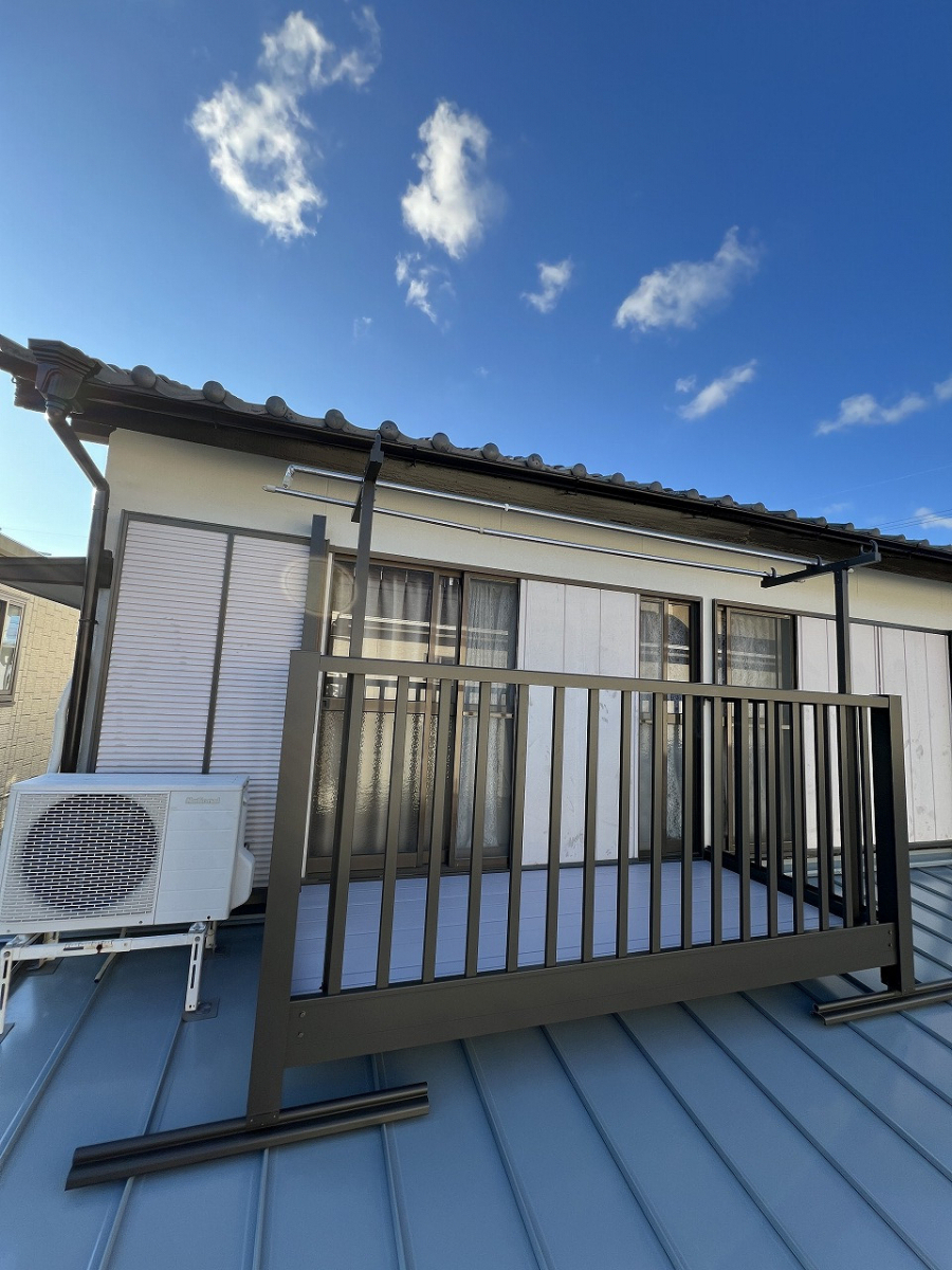 中嶋トーヨー住器の【エクステリア施工】アルミバルコニー ビューステージH型 1.5間×4尺 設置工事の施工後の写真2