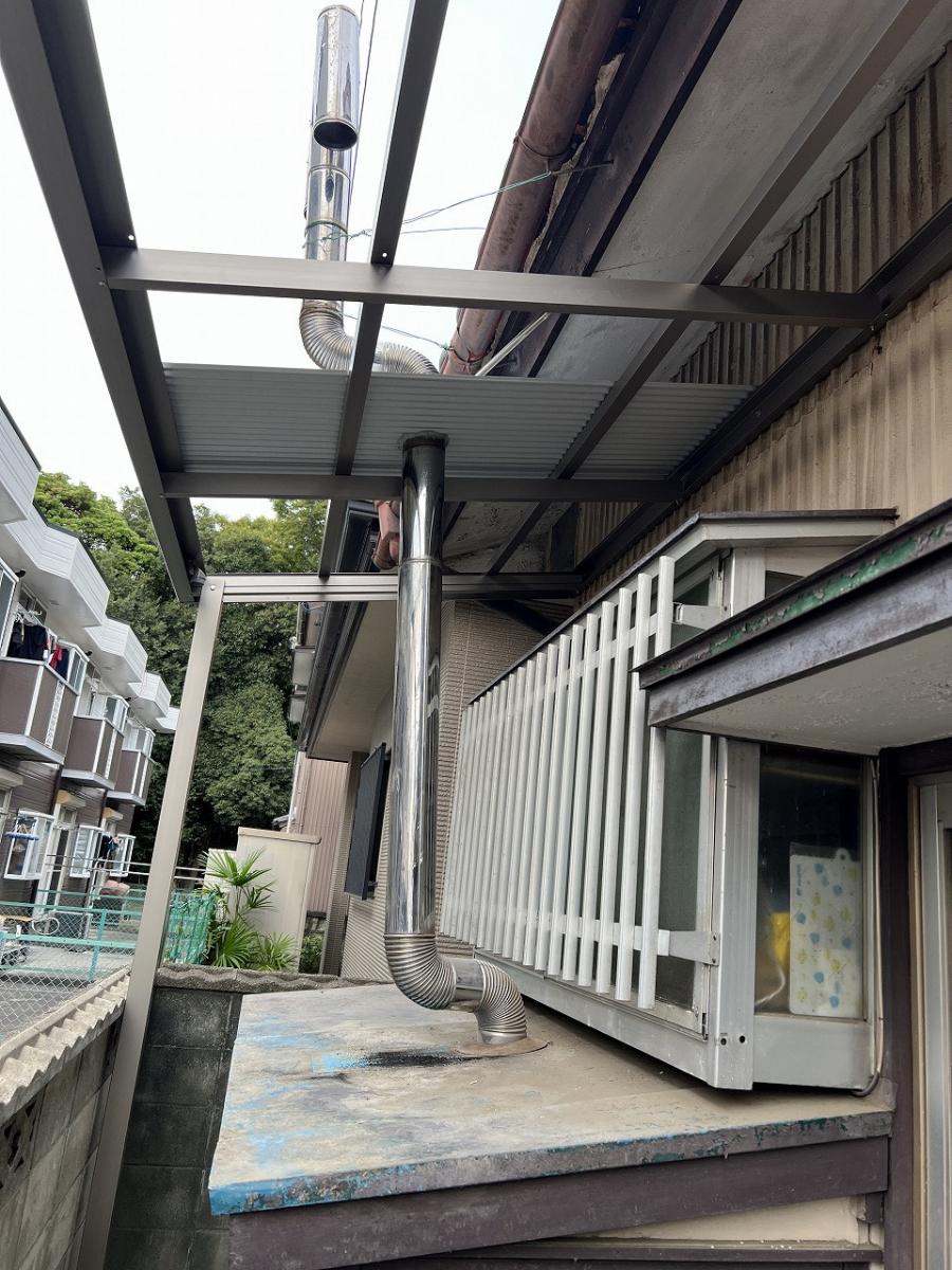 中嶋トーヨー住器の【ナーラテラス】波板屋根＋前面スクリーン　設置工事の施工前の写真3