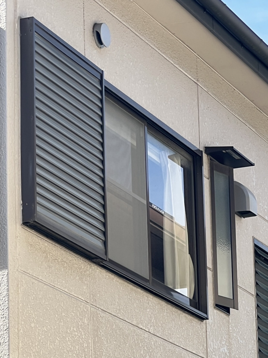 中嶋トーヨー住器の【断熱】リプラス 引違い窓 取替施工の施工前の写真2