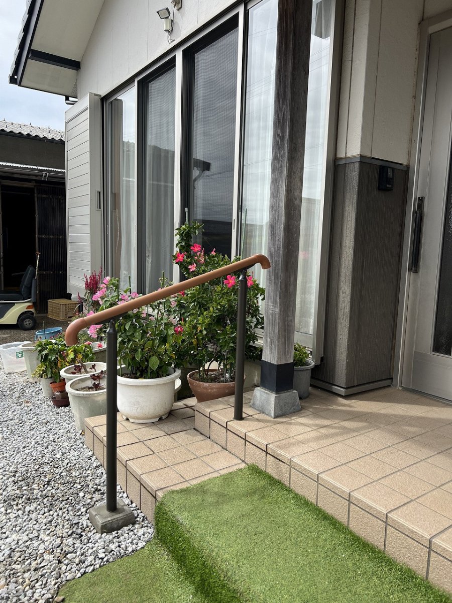 中嶋トーヨー住器の【転倒防止】グリップライン 手すり 取付施工の施工後の写真1