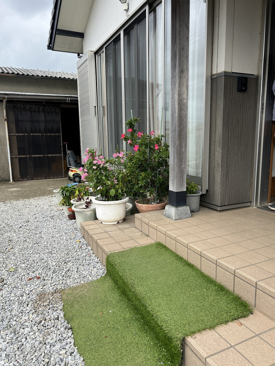 中嶋トーヨー住器の【転倒防止】グリップライン 手すり 取付施工の施工前の写真1