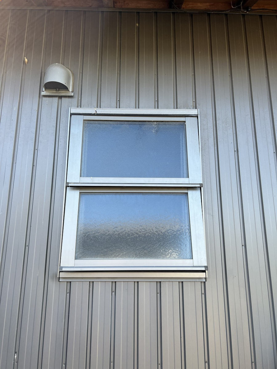 中嶋トーヨー住器の【窓断熱】リプラス　滑り出し窓　取替施工の施工前の写真1