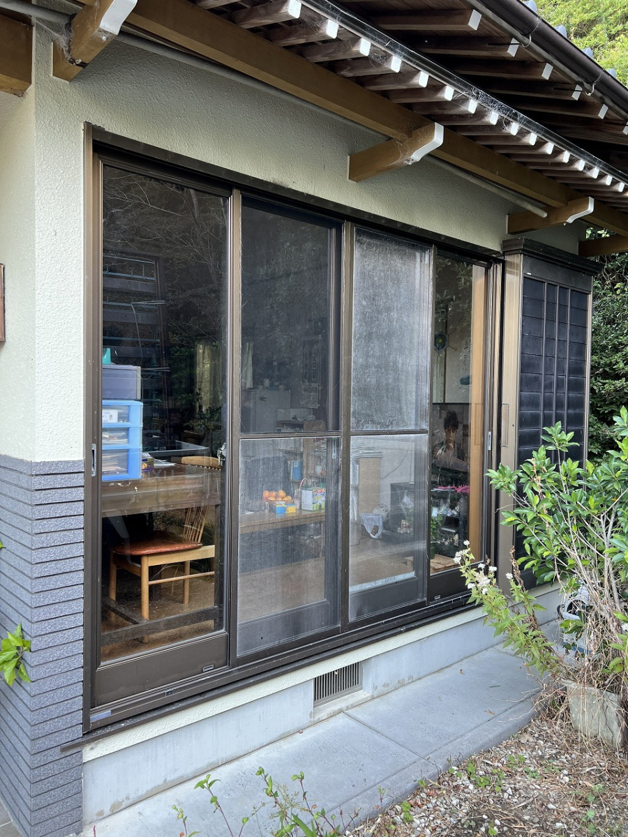 中嶋トーヨー住器の【窓断熱】リプラス　引き違い窓　取替施工の施工前の写真1