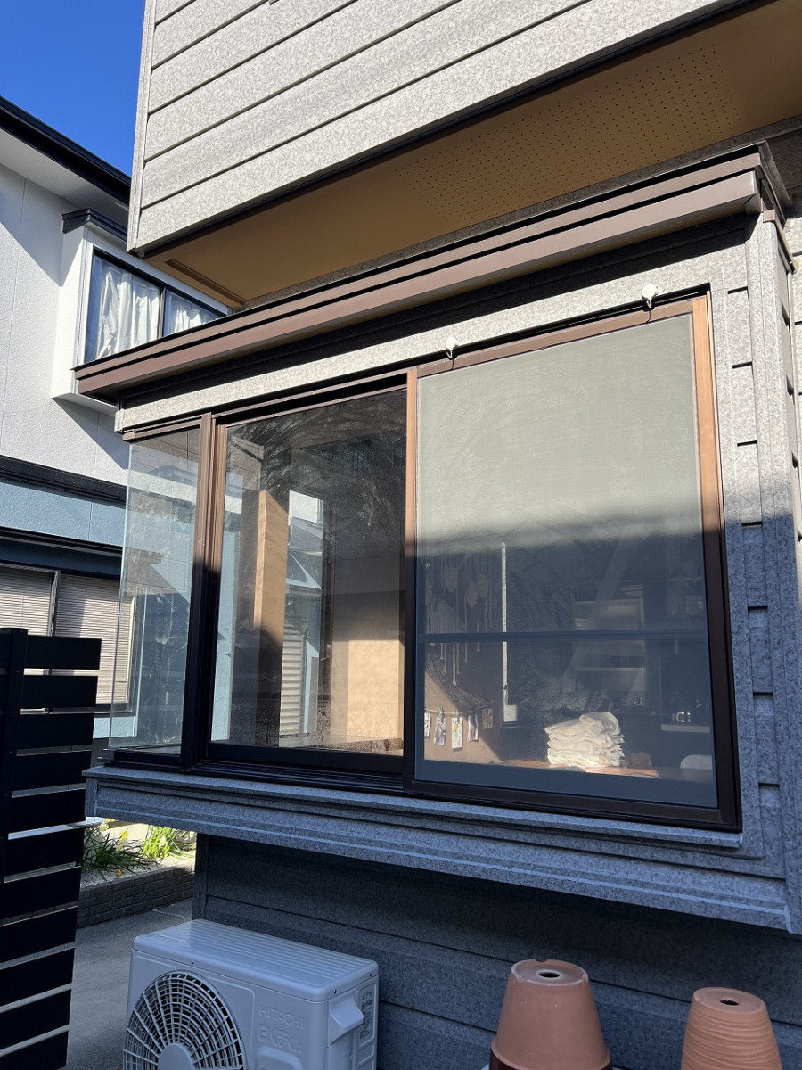 中嶋トーヨー住器の【窓断熱・窓リフォーム】リプラス　引違い窓・FIX窓　取替施工の施工前の写真1