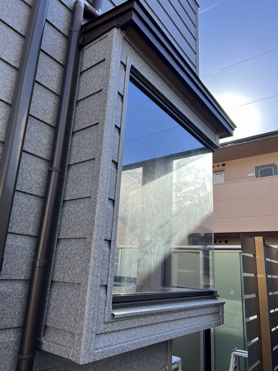 中嶋トーヨー住器の【窓断熱・窓リフォーム】リプラス　引違い窓・FIX窓　取替施工の施工前の写真2