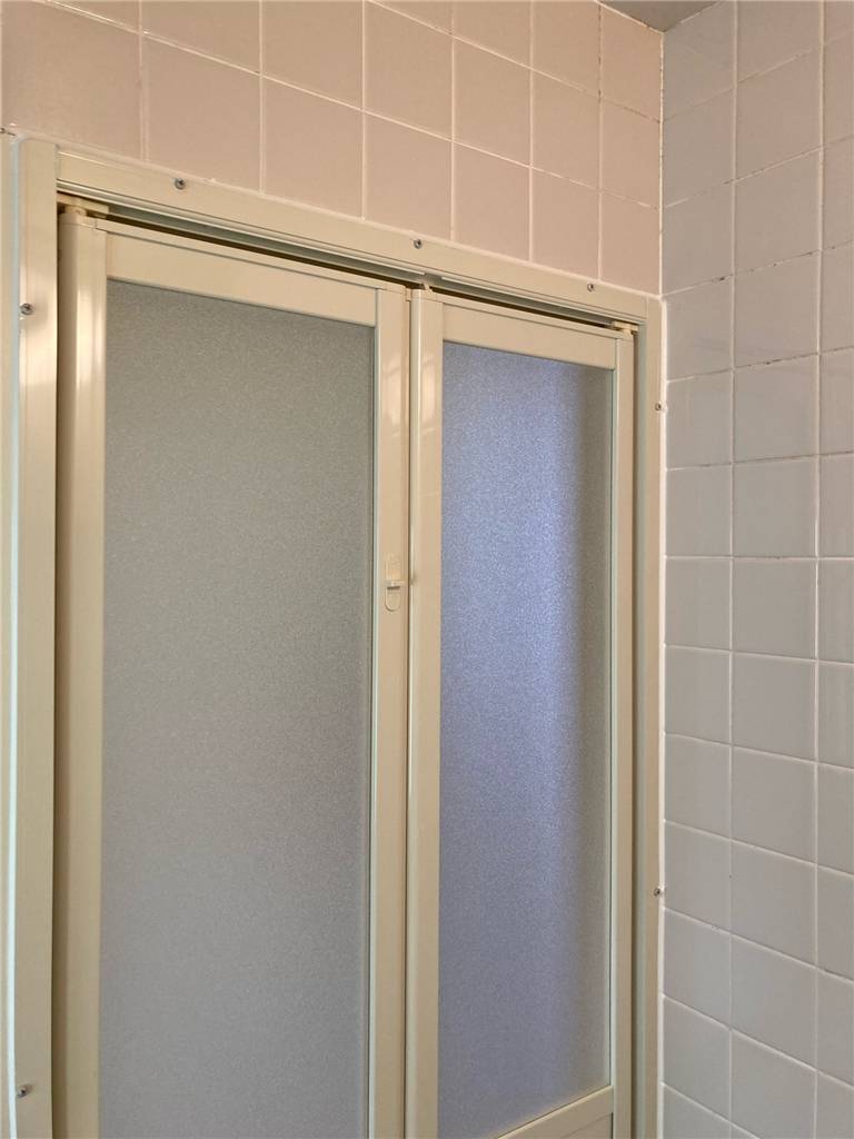 石田トーヨー住器の浴室ドア リフォームのご依頼いただきました！！の施工後の写真1