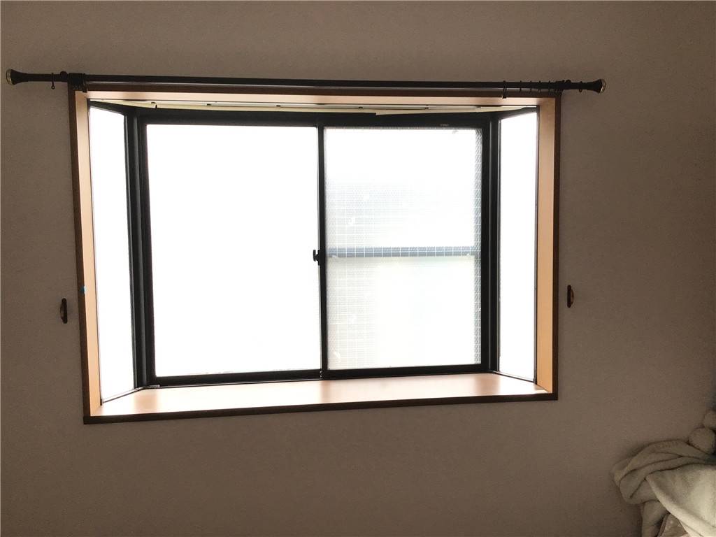 石田トーヨー住器の西日がつらい！強烈な窓からの西日対策をインプラスで！の施工前の写真2