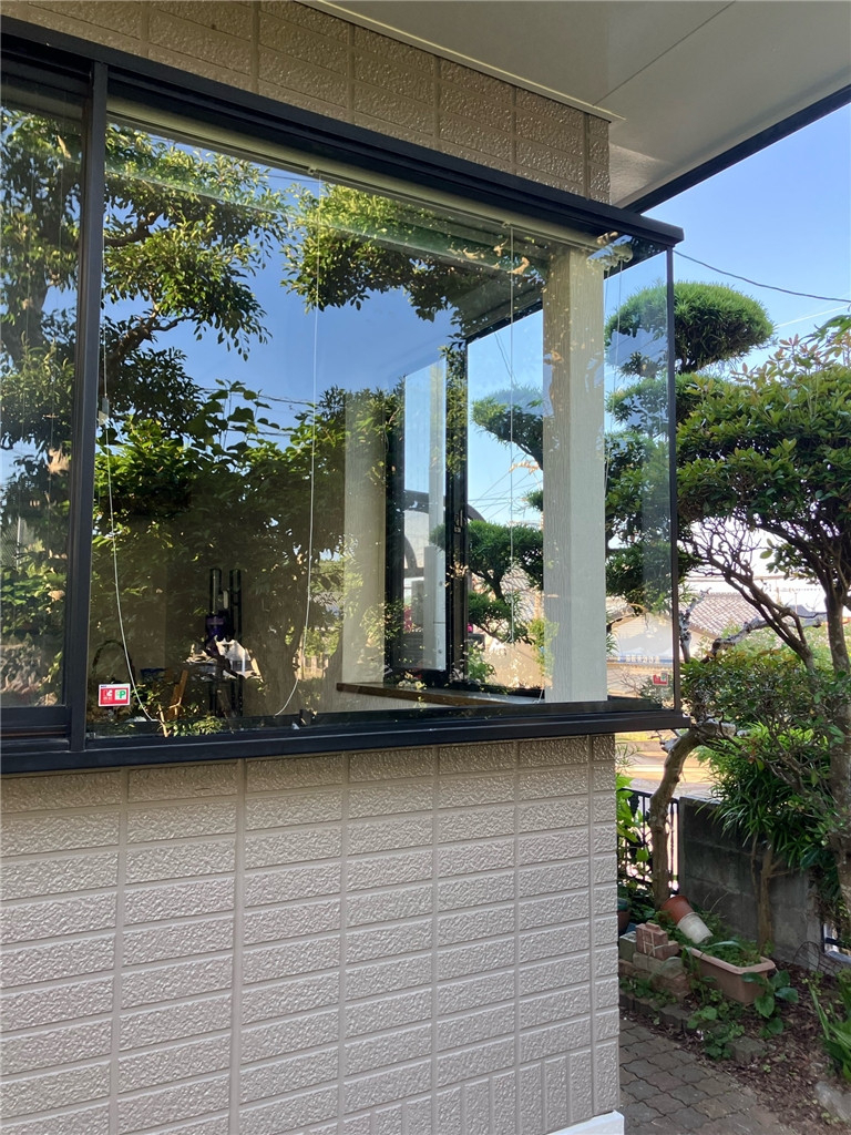 石田トーヨー住器の台風対策&騒音対策!出窓・L型窓に防犯ガラス&内窓取付の施工後の写真3