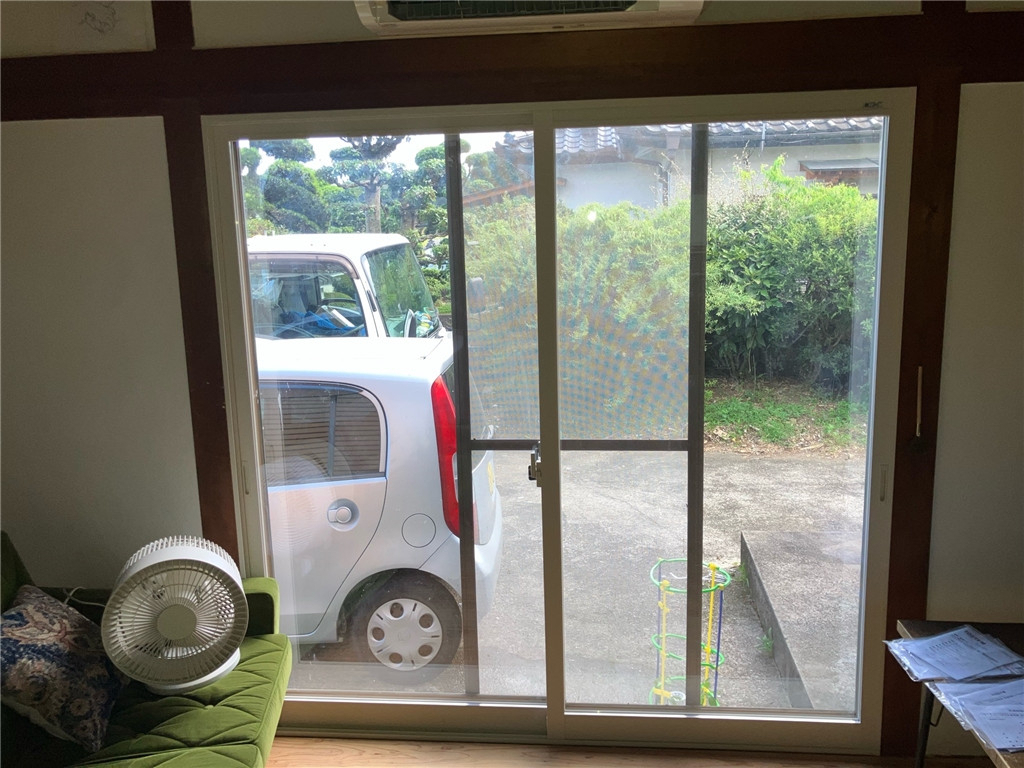 石田トーヨー住器の【補助金活用】県外から南国宮崎に移住!夏の日差しがキツイ💦の施工後の写真3