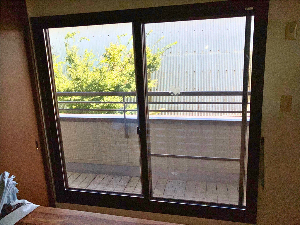 石田トーヨー住器の【補助金活用】暑い部屋が涼しく変身！内窓設置で夏の暑さ対策！の施工後の写真2