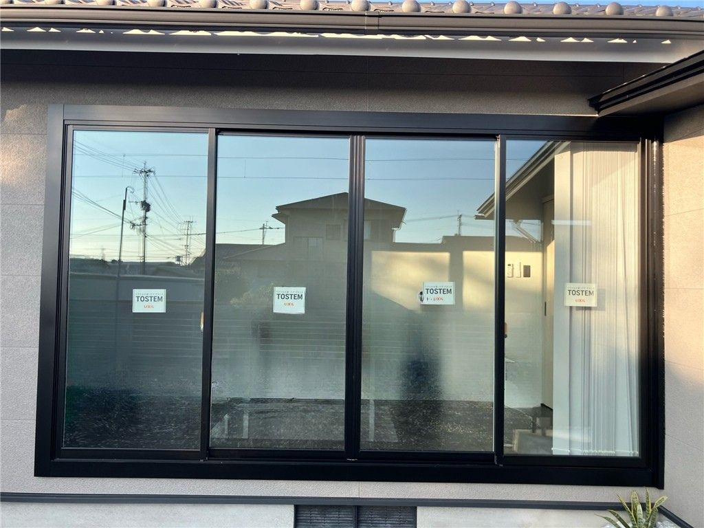 石田トーヨー住器の【補助金活用】移住後の暑さ・寒さが激減!見た目も一新✨ 外窓交換で快適な宮崎ライフへの施工後の写真1