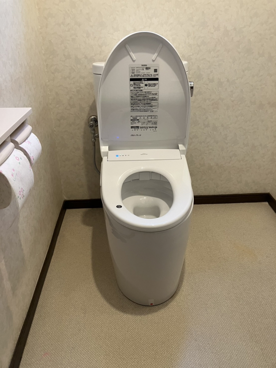 石田トーヨー住器の【補助金併用】内窓の追加設置とトイレ交換を同時施工｜補助金を２つ併用活用した快適リフォーム🚽の施工後の写真2