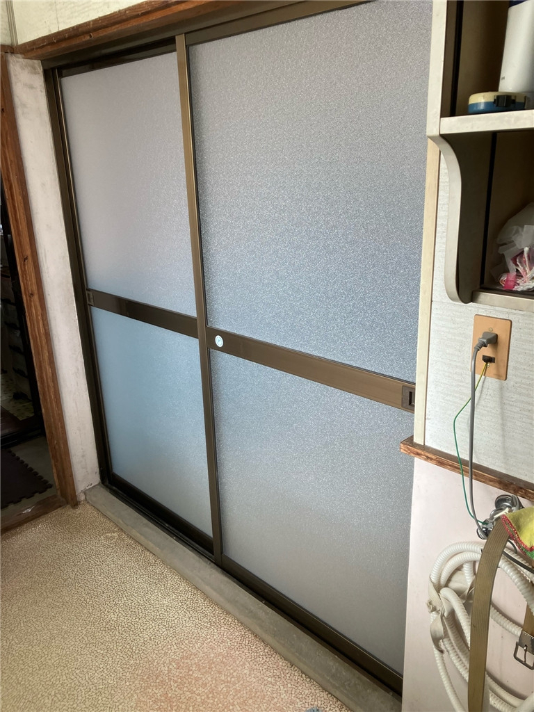 石田トーヨー住器の【続編】築100年の家に、もうひとつのやさしさ。ご両親想いの浴室引戸リフォームの施工後の写真1