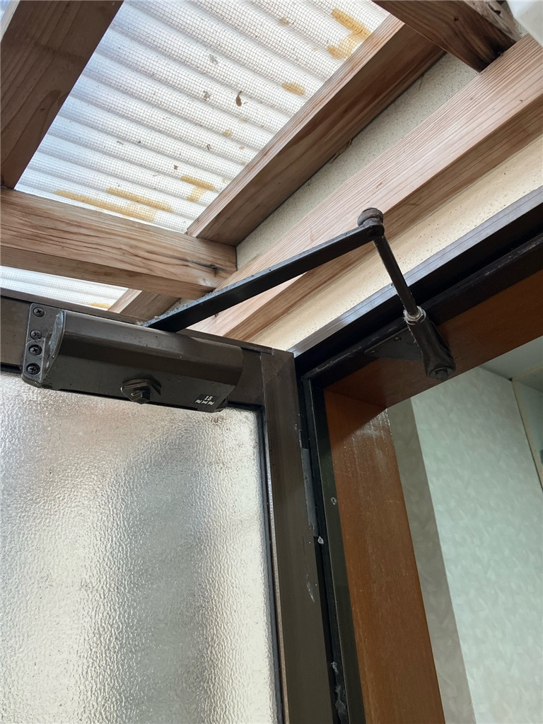 石田トーヨー住器の鍵やドアの不具合はありませんか？部品交換だけで解決できます！の施工前の写真3