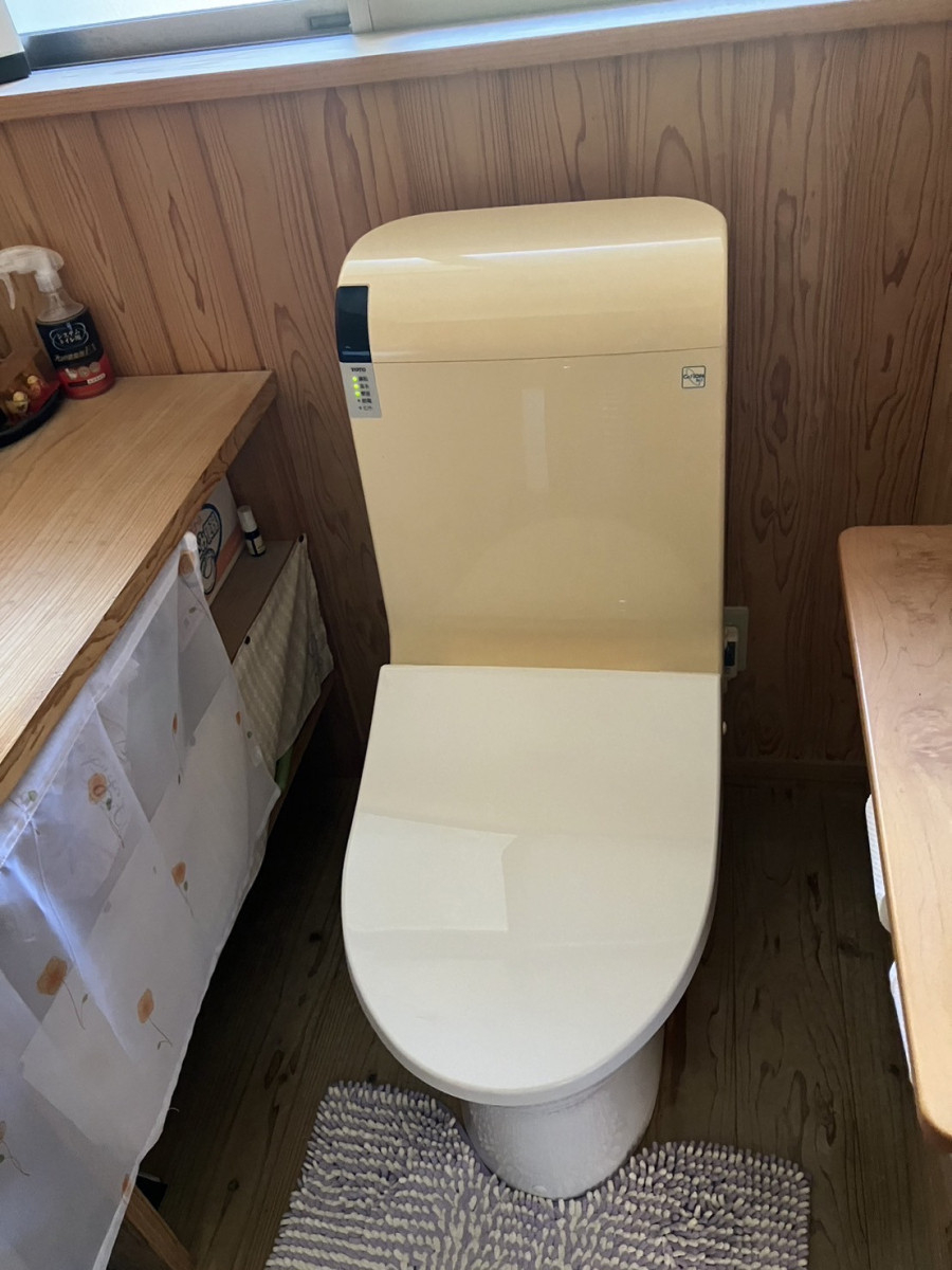 石田トーヨー住器の【日南市】水まわりリフォーム第２弾！洗面・トイレ編🚽使いやすさと清潔さをアップ♪の施工前の写真1