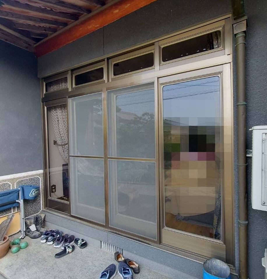 FGネクストの4連窓の取替（リプラス）の施工前の写真1