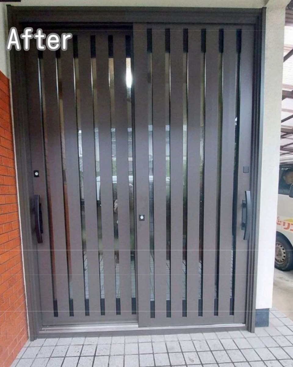 FGネクストの【施工事例】玄関交換で防犯力アップ｜福山市松永での引戸リフォームの施工後の写真1