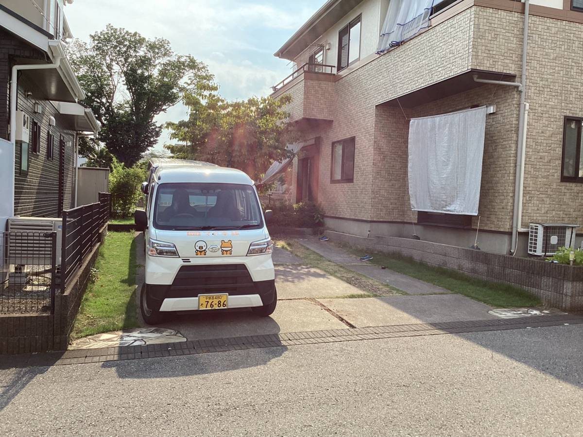 ホテイヤトーヨー住器の雨風や日光から車を守る‼スタイリッシュなカーポートのご紹介です！の施工前の写真1