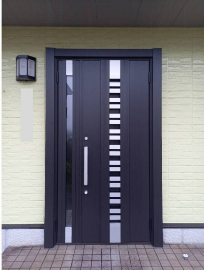 ホテイヤトーヨー住器の日光市　玄関ドアをリフォームして、今よりもっと快適な玄関にしませんか？工事は1日で完了します!!施工事例写真1