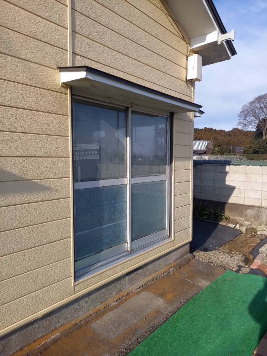 ホテイヤトーヨー住器の【下高根沢】隙間風をなくして暖かいお部屋に☆の施工前の写真1